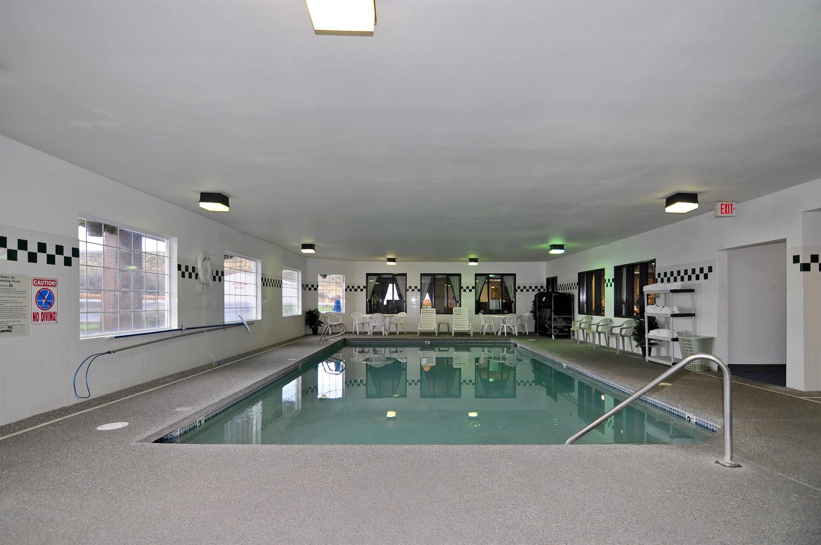Western Rama Hotel