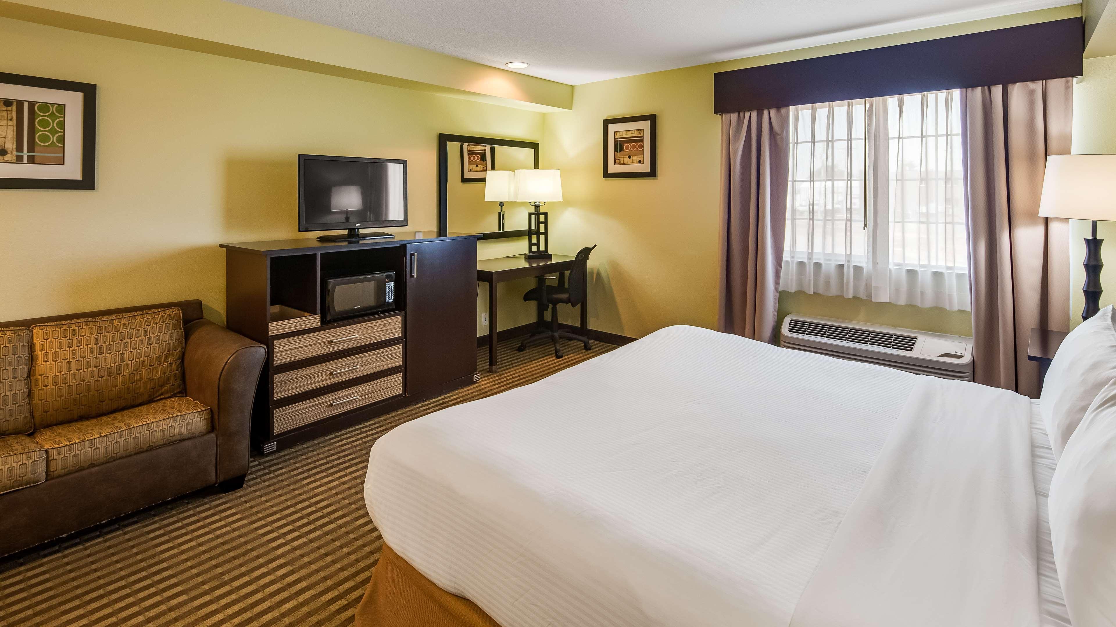 Western Rama Hotel 2*