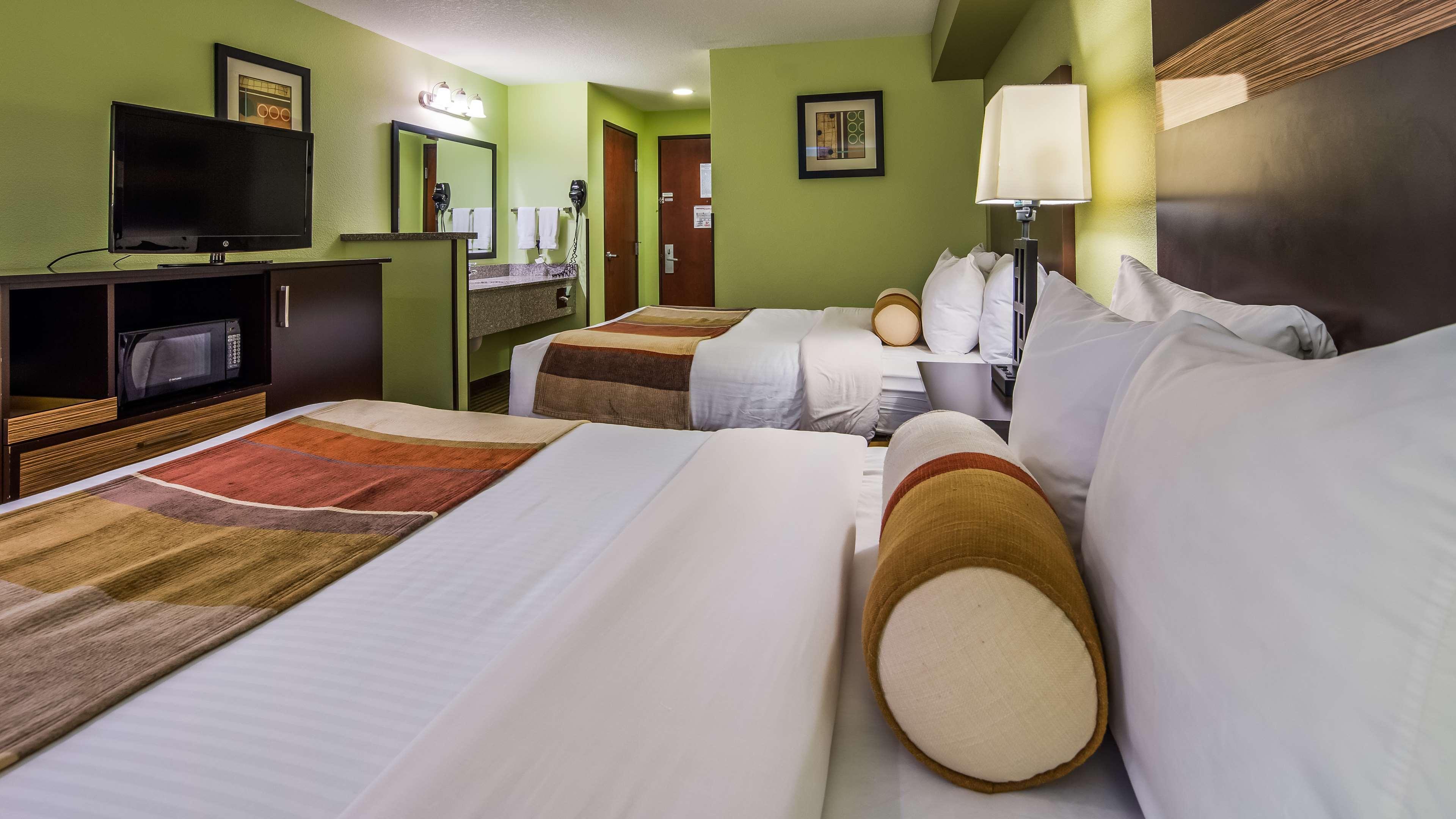 Western Rama Hotel